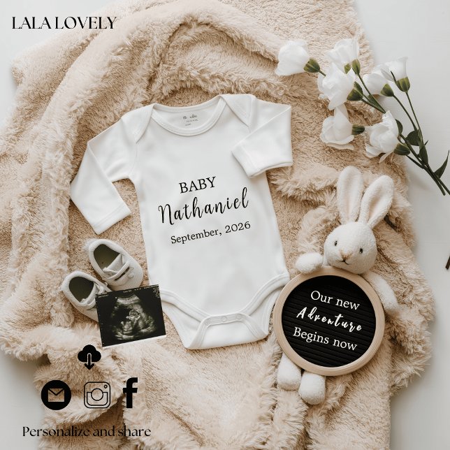 Anúncio bunny baby reveal pregnancy announcement card  (Criador carregado)
