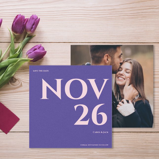 Anúncio Casamento de Foto Púrpura e Esbranquiçada Guarde a (Bold Purple & Blush Photo Wedding Save the Date Announcement)