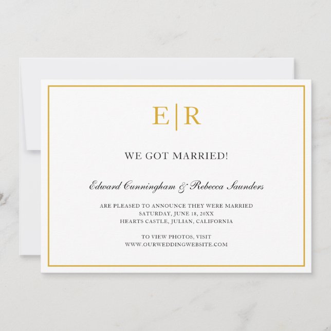 Anúncio Casamento Formal do Monograma Branco e Dourado Ele (Frente)