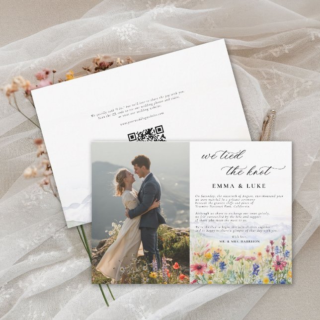 Anúncio Casamento Fotografia Montanha Flores Silvestres Fu (elopement wedding announcement card qr code mountain wildflowers meadow watercolor photo qr modern)