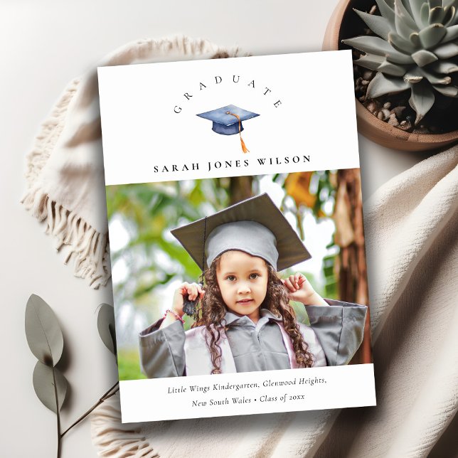 Anúncio Chapéu Mínimo Elegante de Graduação de Fotos (Criador carregado)