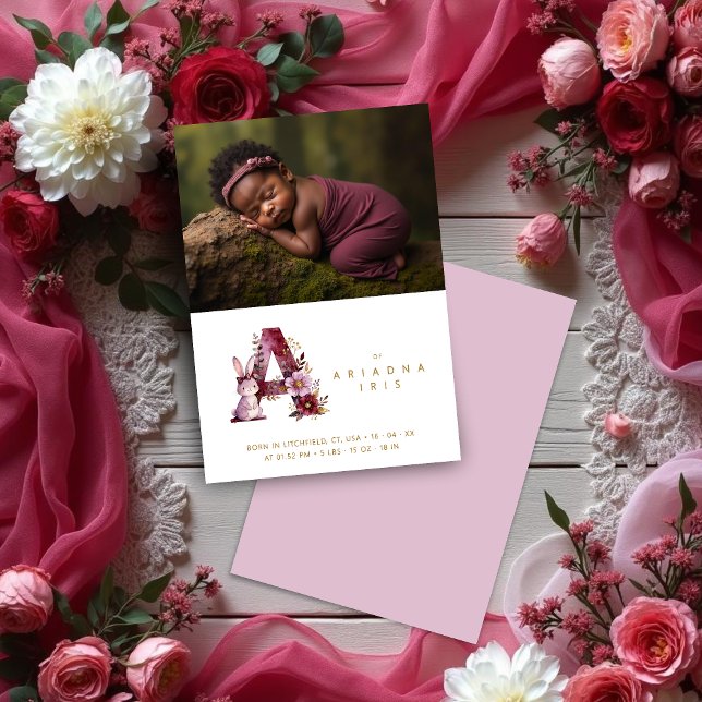 Anúncio Charming Floral A Burgundy & Glitter Newborn (Charming Romantic Floral A Initial in Burgundy & Gold Glitter Effect for Newborn Photo Announcement.)
