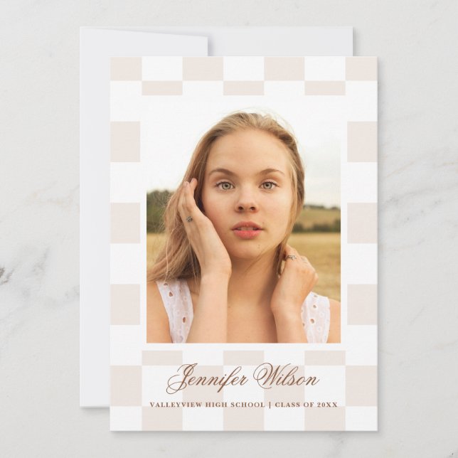 Anúncio Checkered Grad graduation announcement (Frente)