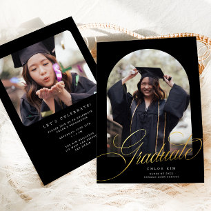 Anúncio Chic Preto Dourado Script Arco Foto de Formatura