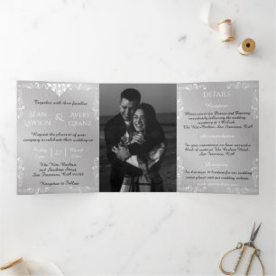 Anúncio Com Dobra Tripla Casamento de Vintage Silver e White Ornamental Bor