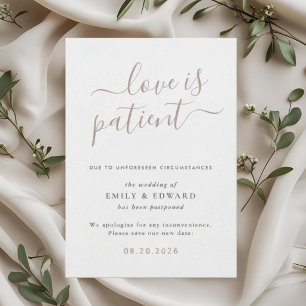 Anúncio de Adiamento de Casamento com Letra à Mão 