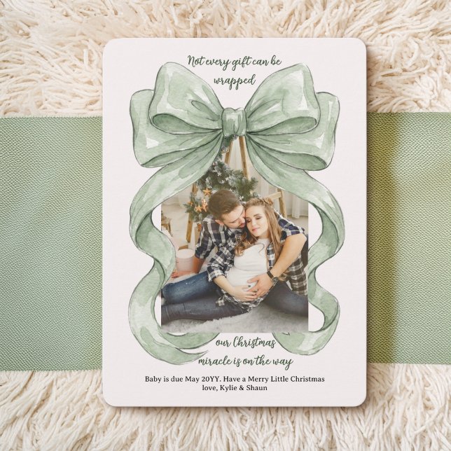 Anúncio de Bebê Milagre de Natal com Fita de Aquar (Christmas photo card pregnancy announcement with neutral green bow by Darling & May)