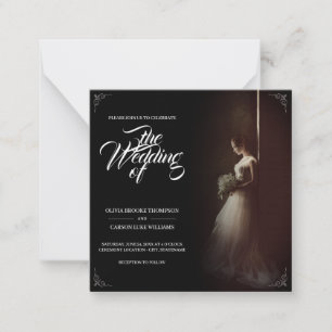 Anúncio de casamento com noiva em pé - Clássico