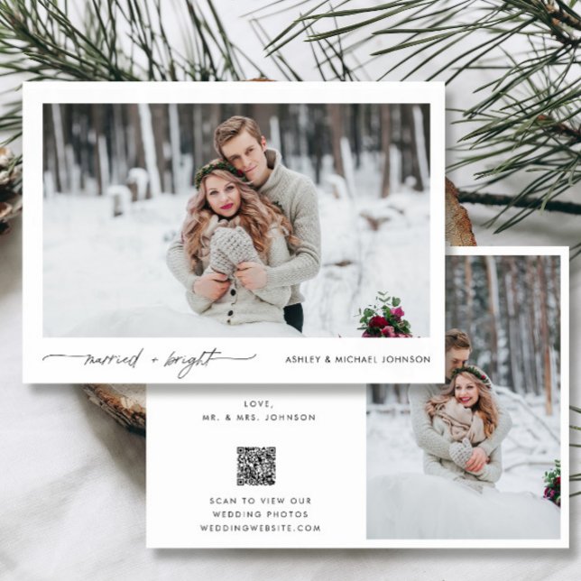 Anúncio de Casamento de Código QR Foto Brilhante C (Easily personlize this holiday wedding announcement with your personal message, photos and deets)