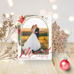 Anúncio de Casamento de Natal feliz e Casado<br><div class="desc">Um cartão de Natal de fotografia encantado. Fácil de personalizar com seus detalhes. Entre em contato comigo via chat se tiver perguntas sobre o trabalho de arte ou precisar de personalização. NOTA: para obter assistência sobre pedidos, envio, informações sobre produtos, etc., entre em contato diretamente com o Atendimento ao cliente...</div>