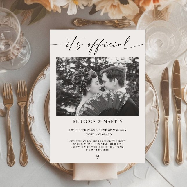 Anúncio de Casamento Minimalista We Got Married (Criador carregado)