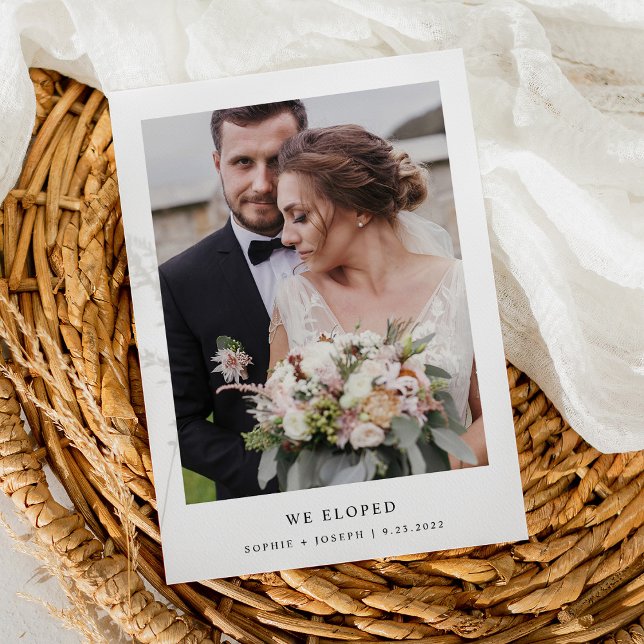 Anúncio de casamento simples e elegante com texto  (Criador carregado)