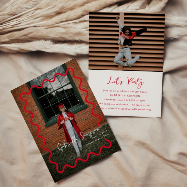 Anúncio de Convites para Graduação Moderna Vermelh (Criador carregado)