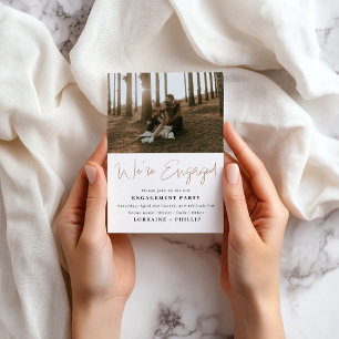 Anúncio de festa de noivado minimalista