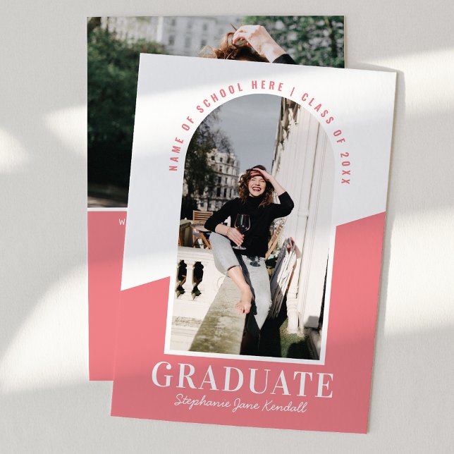 Anúncio de Formatura Rosa com Foto de Arco Moderno (Criador carregado)