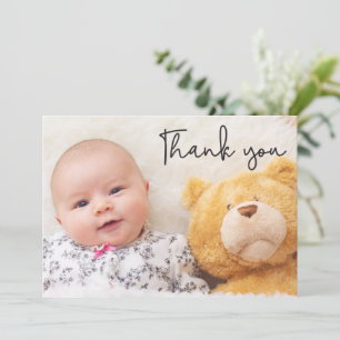 Anúncio de foto de bebê menina com roteiro moderno