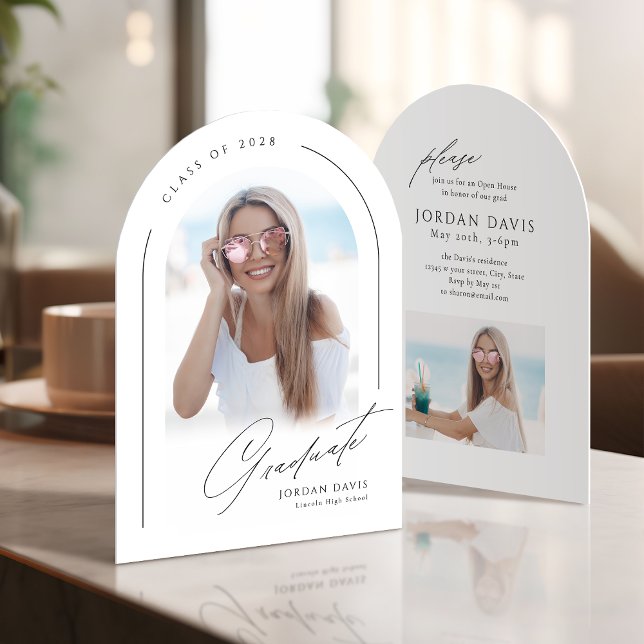 Anúncio de Graduação com Foto em Arco de Letra Ele (Elegant Script Arch Photo Graduation Announcement)