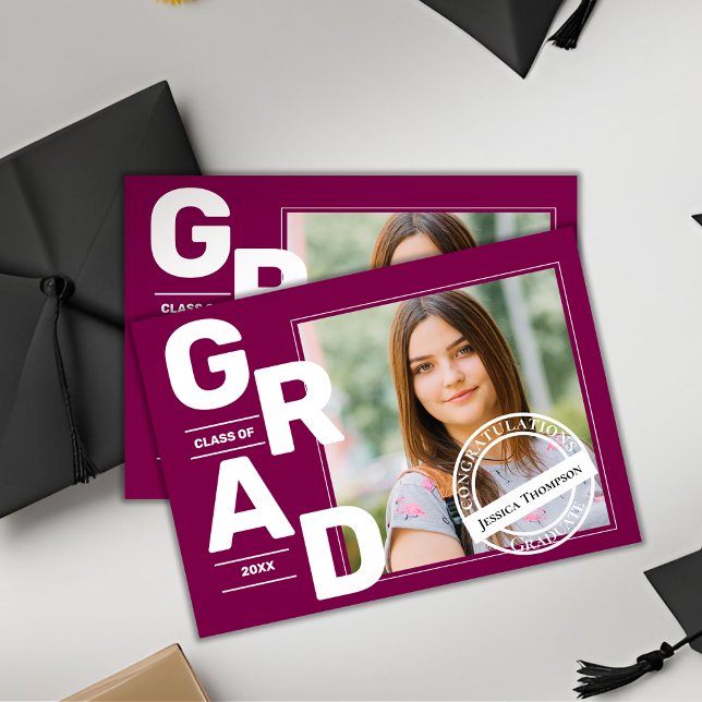 Anúncio de Graduação da Classe de Foto Vermelha de (Red Photo Class of 2025 Graduation Announcement)