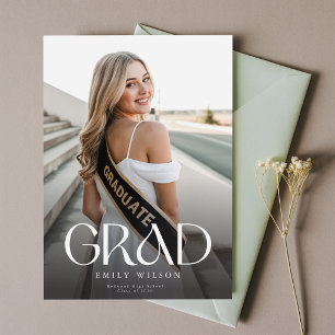 Anúncio de Graduação de Foto com Script Moderno Si