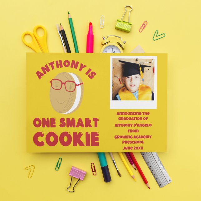 Anúncio de Graduação de Foto de Um Smart Cookie (Criador carregado)