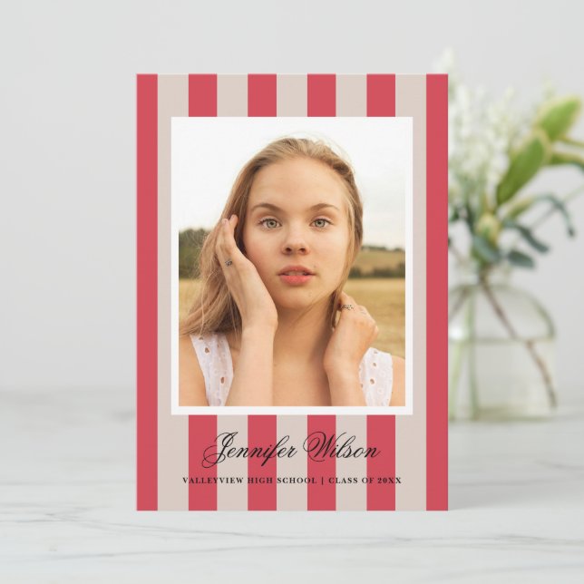 Anúncio de graduação do Formando clássico (Em pé/Frente)