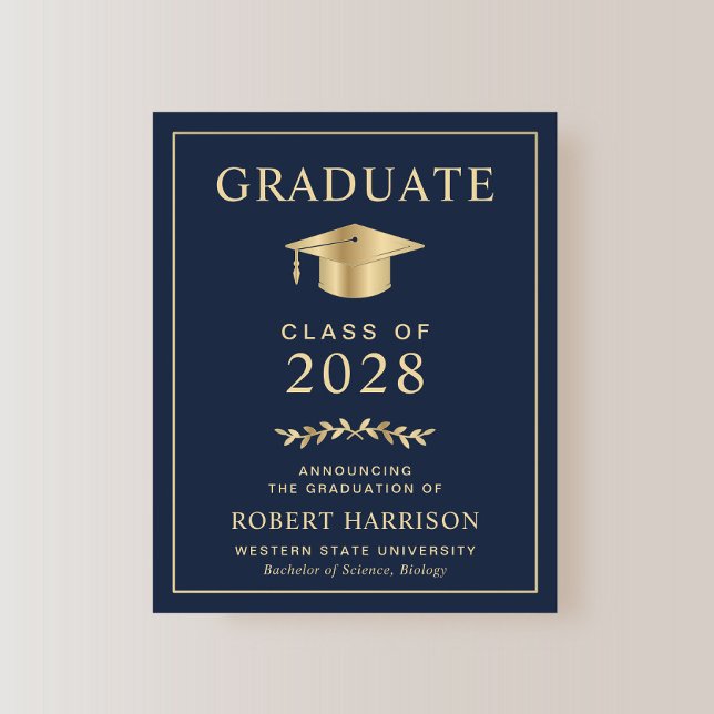 Anúncio de Graduação Dourada Azul da Escola de Orç (An elegant college graduation announcement to celebrate the graduate's achievements)