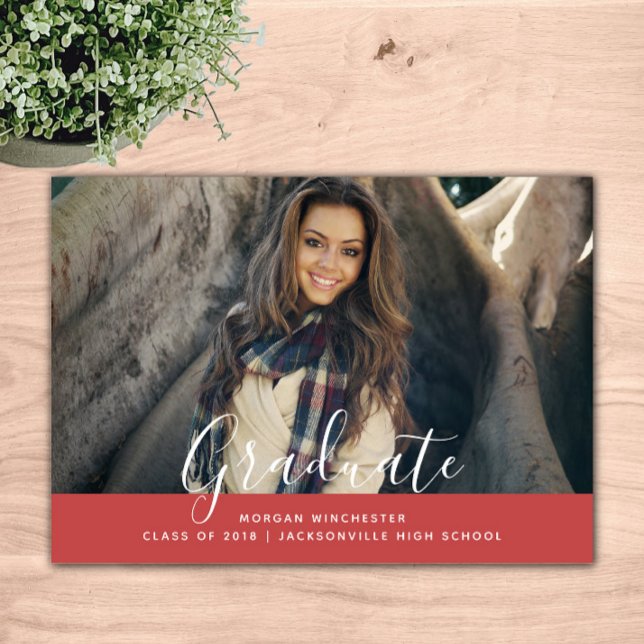 Anúncio de Graduação Elegante Simples | Vermelho (Red Simple Elegant Graduation Announcement)