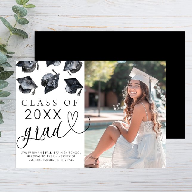 Anúncio de graduação em preto e branco moderno (Simple Photo Graduation Announcement & Invitation)