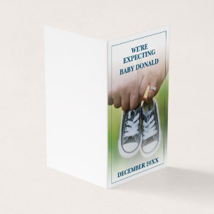 Anúncio de gravidez com Calçados para bebês