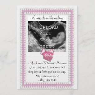 Anúncio de gravidez com fotografia em sonograma