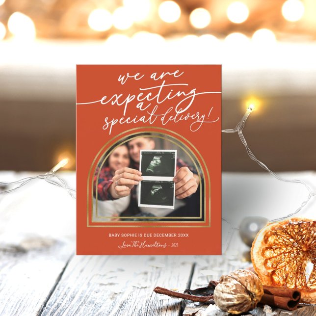 Anúncio de Gravidez de Natal em Arco Moderno (Criador carregado)