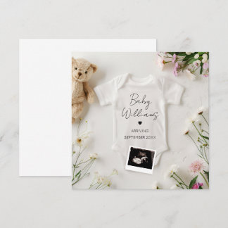 Anúncio de gravidez moderna minimalista