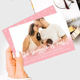 Anúncio de nascimento de bebê divertido