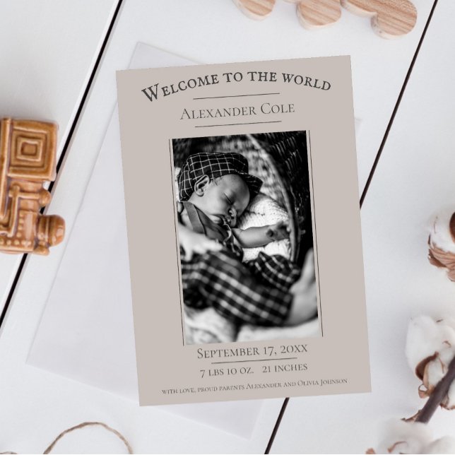 Anúncio de Nascimento de Foto Minimalista Beige (Beige Minimalist Photo Birth Announcement)