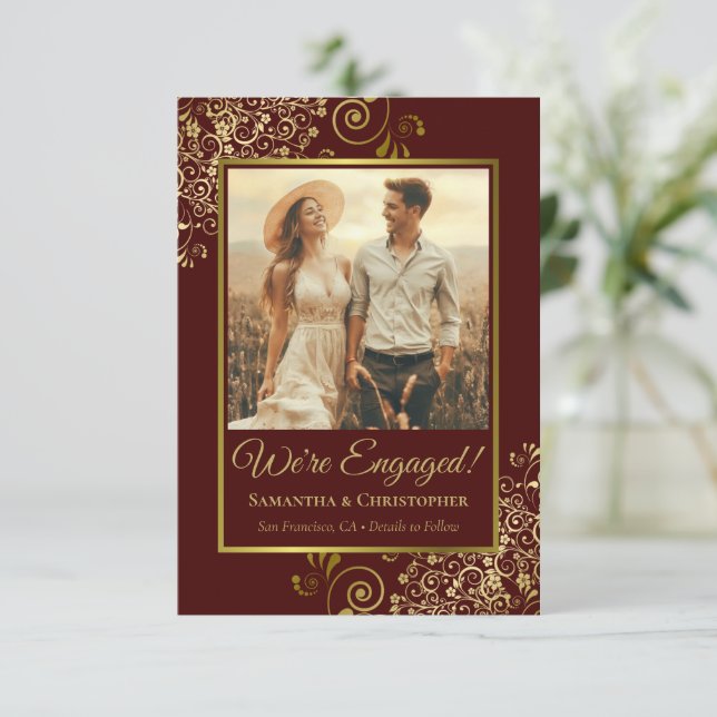 Anúncio de Noivado em Ouro e Marrom Auburn Elegant (Em pé/Frente)