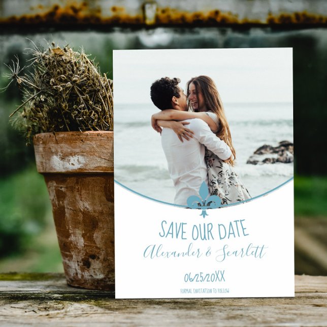 Anúncio de Save the Date com Foto Teal Fleur de Li (Teal Fleur de Lis Photo Save the Date)