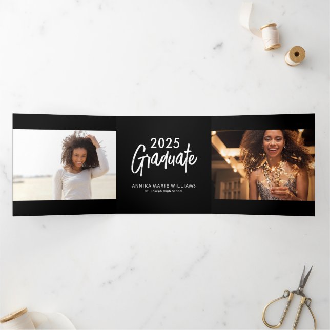 Anúncio de três fontes de fotos múltiplas do forma (Dentro)