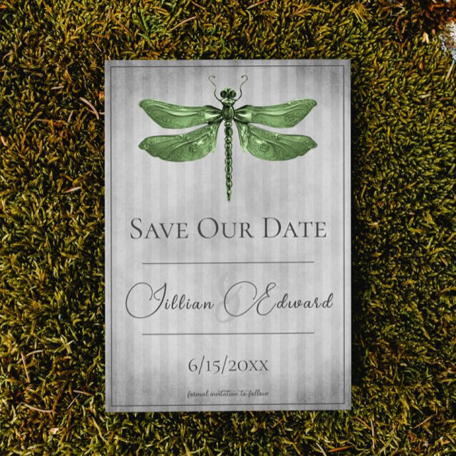 Anúncio Dragonfly Verde Marcha Salva a Data (Green Jeweled Dragonfly Save the Date Wedding Announcement)