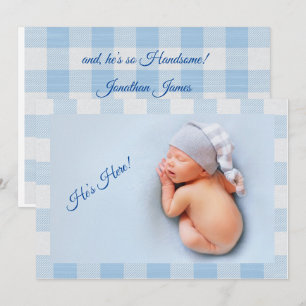 Anúncio Ele está aqui Baby Boy Blue Gingham Modern Birth