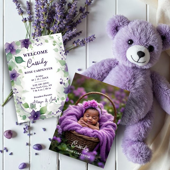 Anúncio  Elegant Purple Garland Flowers Photo Birth Baby (Elegant Purple Garland Flowers on a White Background – Announcement Birth Cards with Back Photo. )