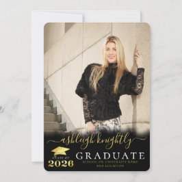 Anúncio Elegante Graduada 2026 Letra Dourada e Preto 2 Fot