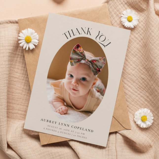 Anúncio Elegante Obrigado Oval Cream Baby Photo (Criador carregado)