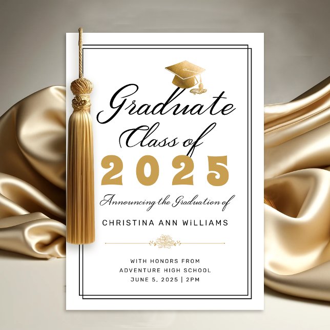 Anúncio Elegante Ouro Branco Formatura Turma de 2025 (Elegant White Gold Script Graduation Announcement)