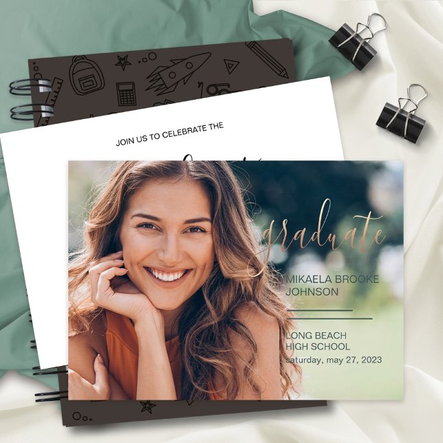 Anúncio Festa de Foto do Segundo grau de Graduação (Criador carregado)