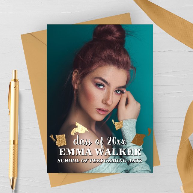 Anúncio Formando A Graduação De Toss Do Chapéu (Criador carregado)