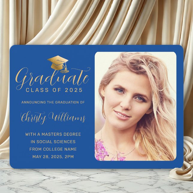 Anúncio Formandos de Fotografia de Script Dourado Azul Ele (Royal Blue and Gold Photo Graduation Announcement for College Grads)