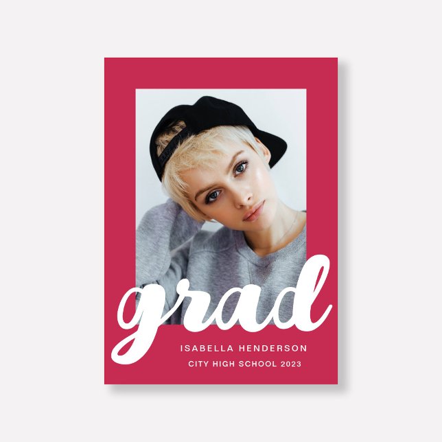 Anúncio Formatura com Fonte de Foto Magenta Moderna (Modern Magenta Photo Script Graduation Announcement)