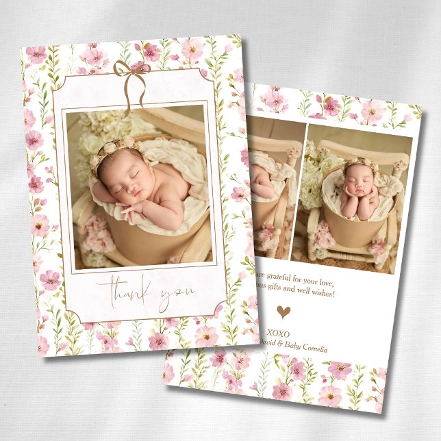 Anúncio Foto de Bebê com Arco Floral de Gladíolo Blush Vin (Criador carregado)