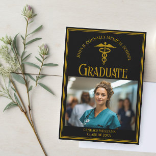 Anúncio Foto de Formatura da Faculdade de Medicina em Pret