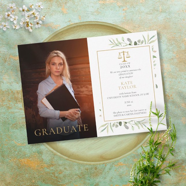 Anúncio Foto de Graduação em Faculdade de Direito Moderno (Criador carregado)